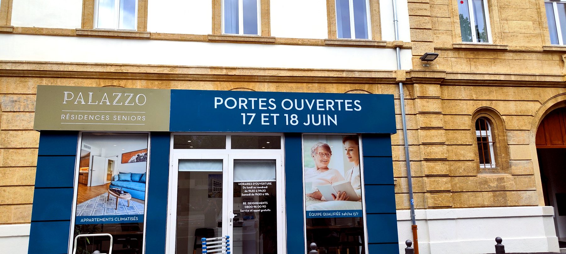 Enseigne dibond — 070_adhesif-vitrine-portes-ouvertes