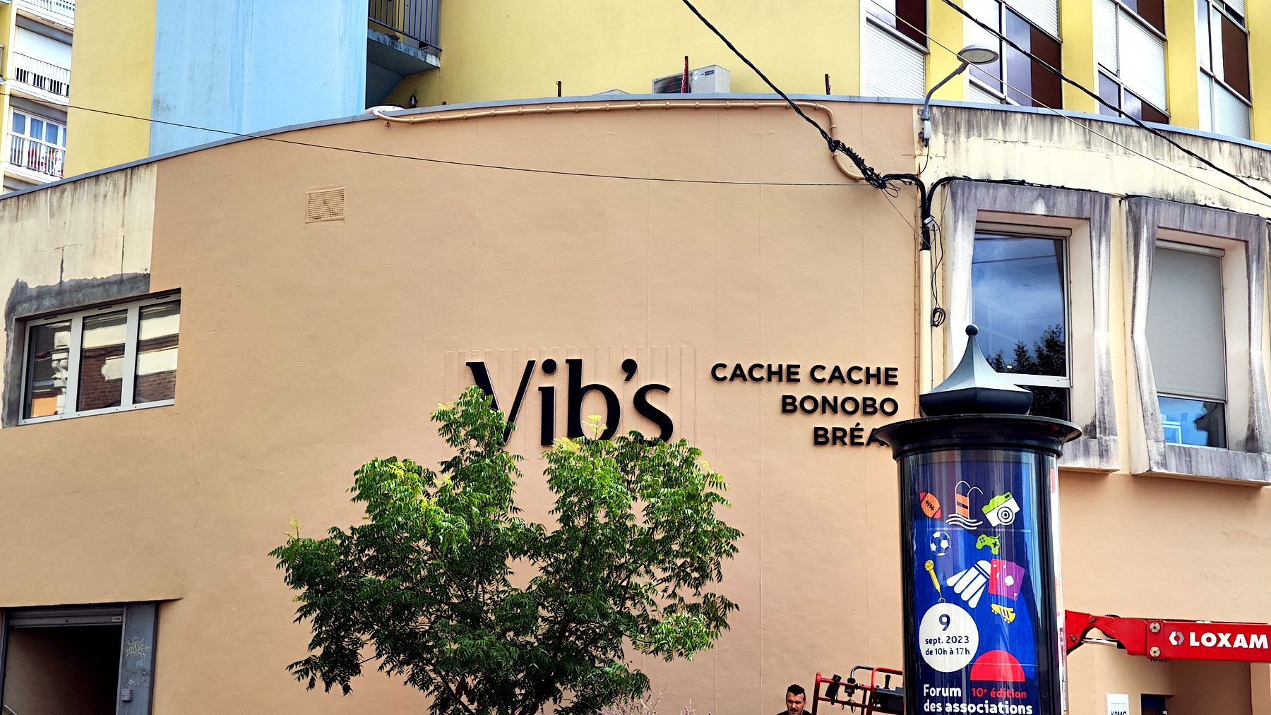 Enseigne relief — 048_bache-publicitaire-vibs-inauguration