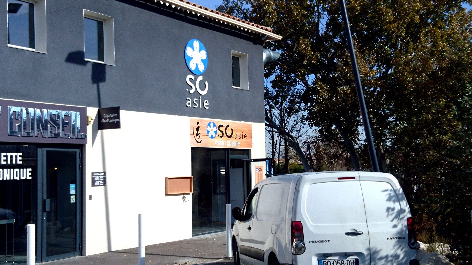 Enseigne relief — 156_enseigne-sg-banque-signaletique