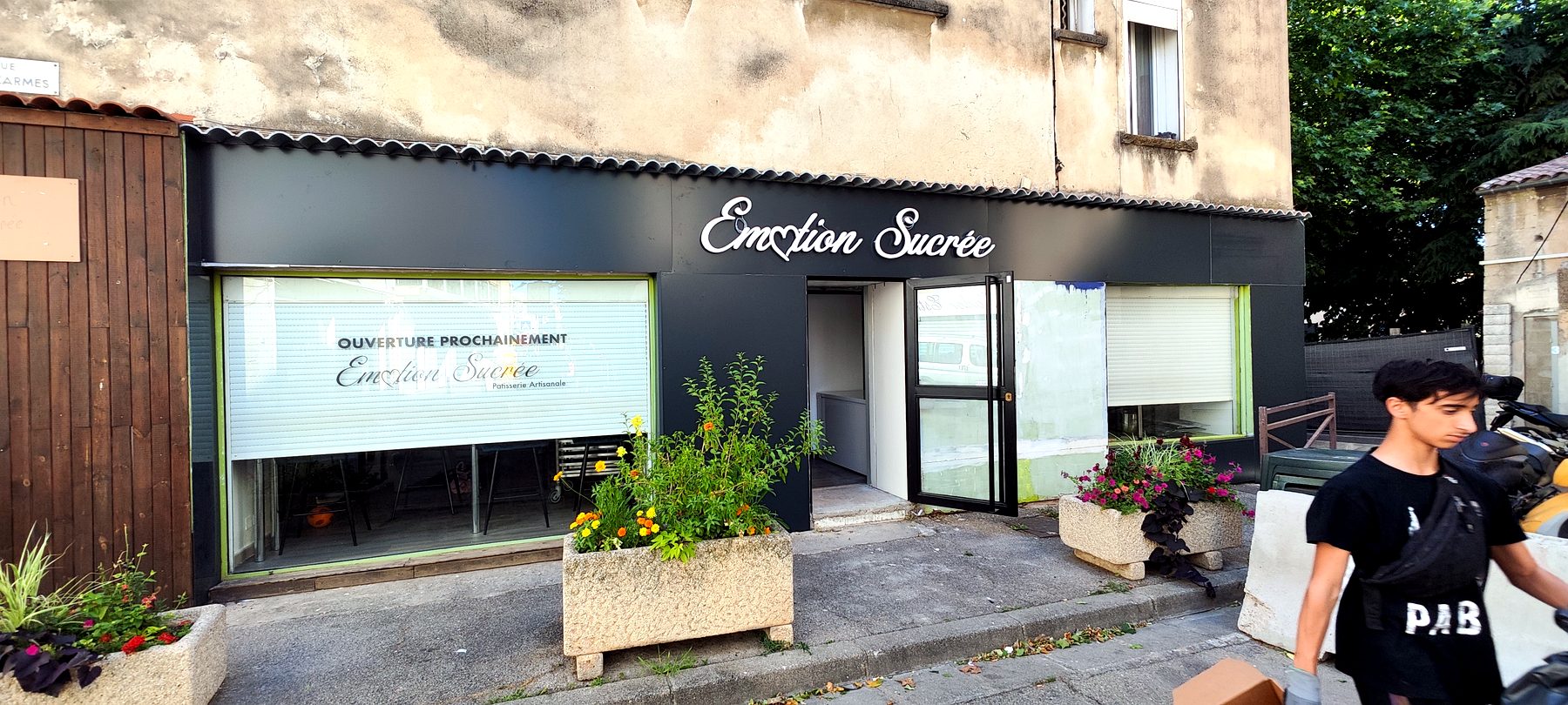 Habillage façade — 071_adhesif-vitrine-cuisine-secrets